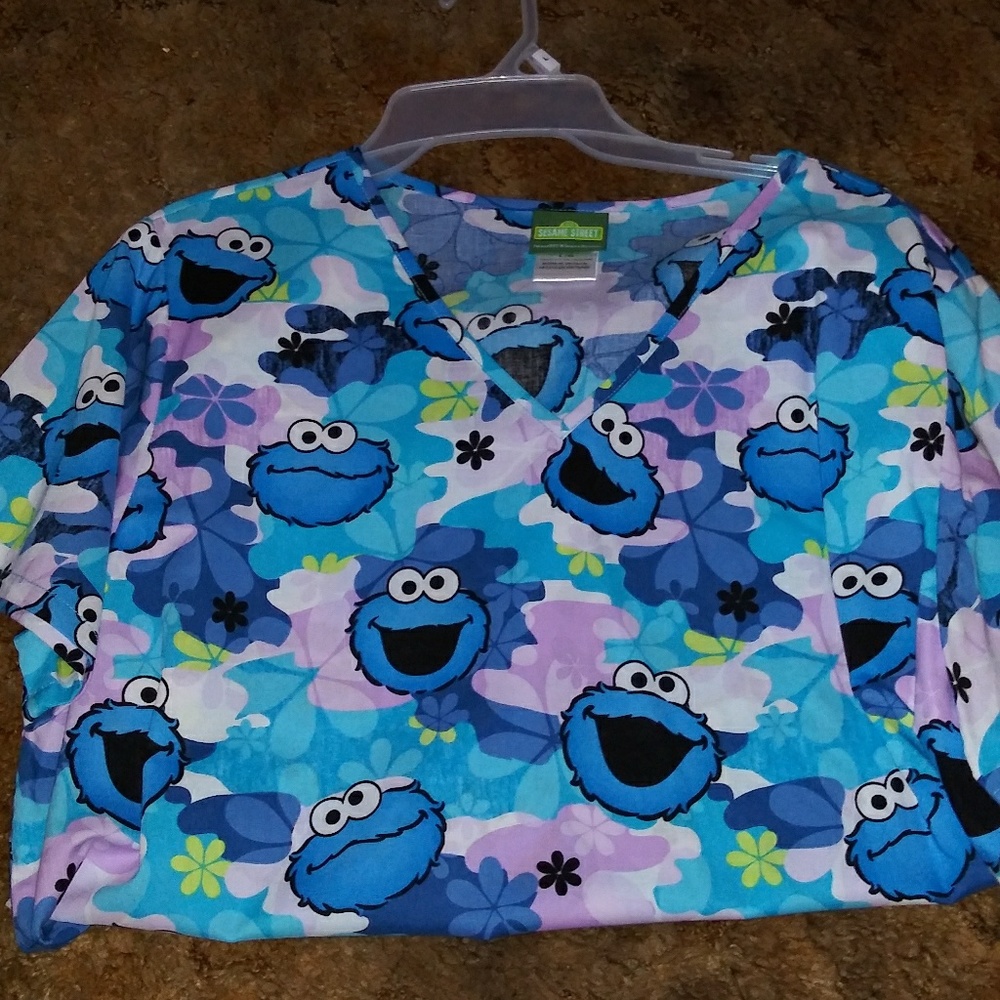 Scrub top
